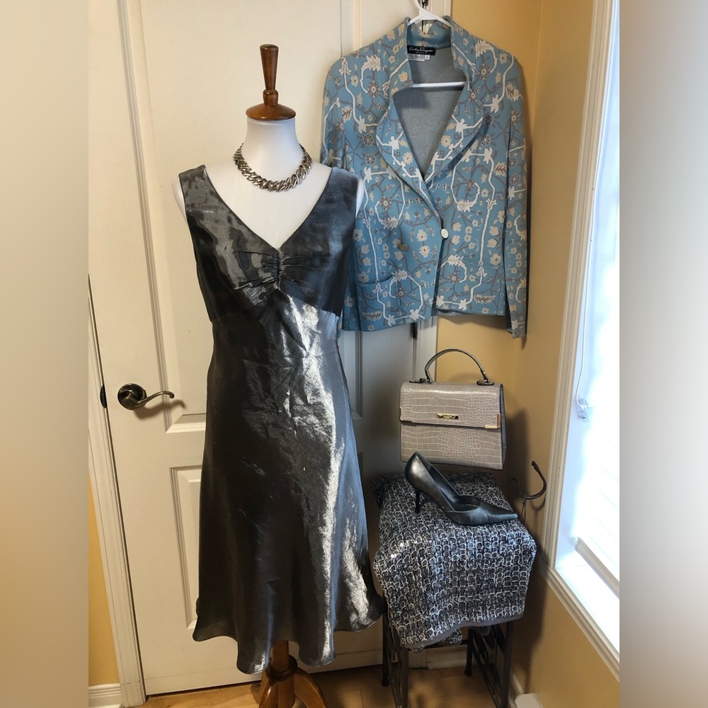 Vintage by OBLIQUE silver Midi cocktail Dress